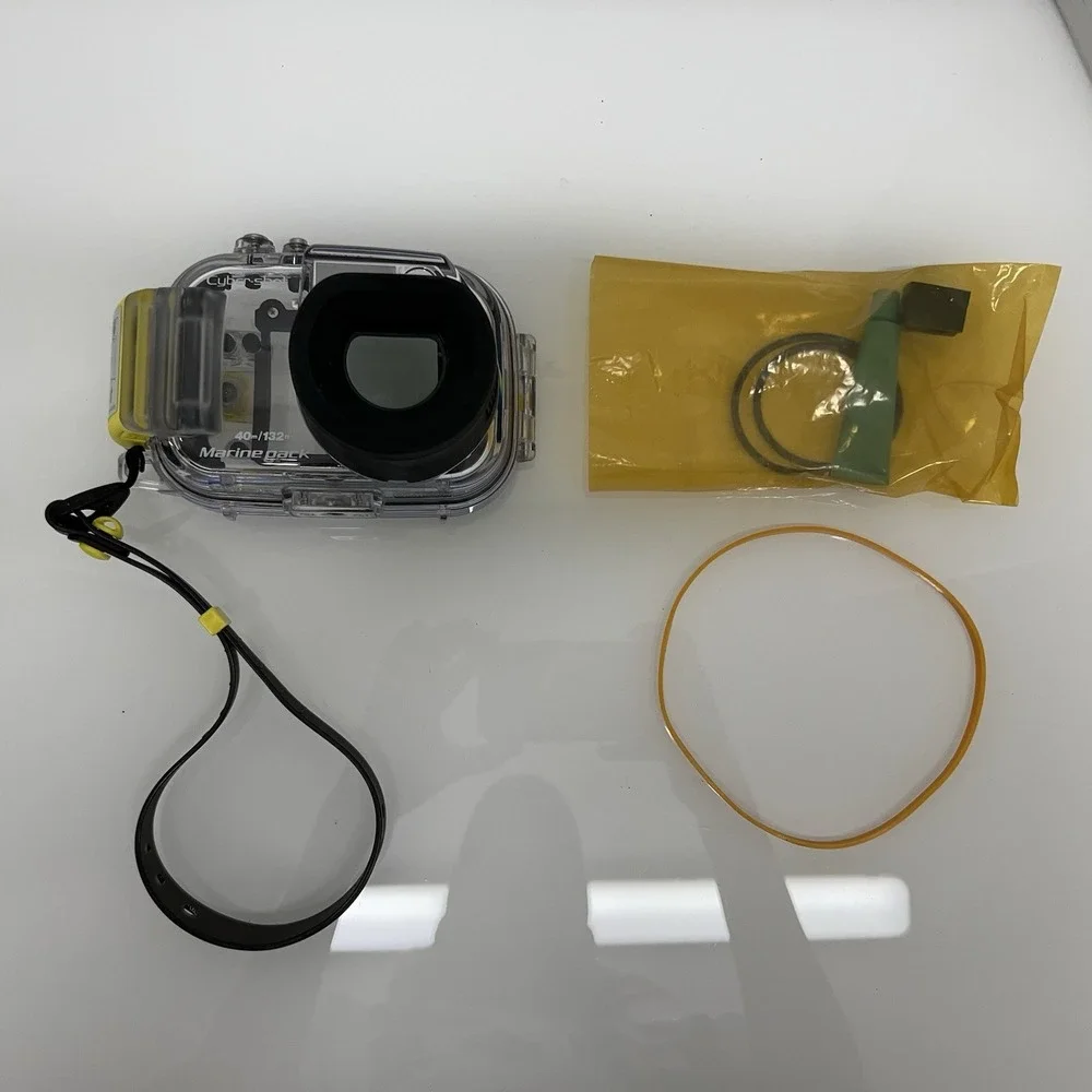 Sony MPK-NA Marine Pack Underwater Housing for Cyber-shot DSC-N1 40m/132ft
